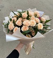 Букет Кремовые розы Латте в Горноправдинск