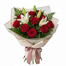 Букет цветов из:  Лилии и Розы в Горноправдинск