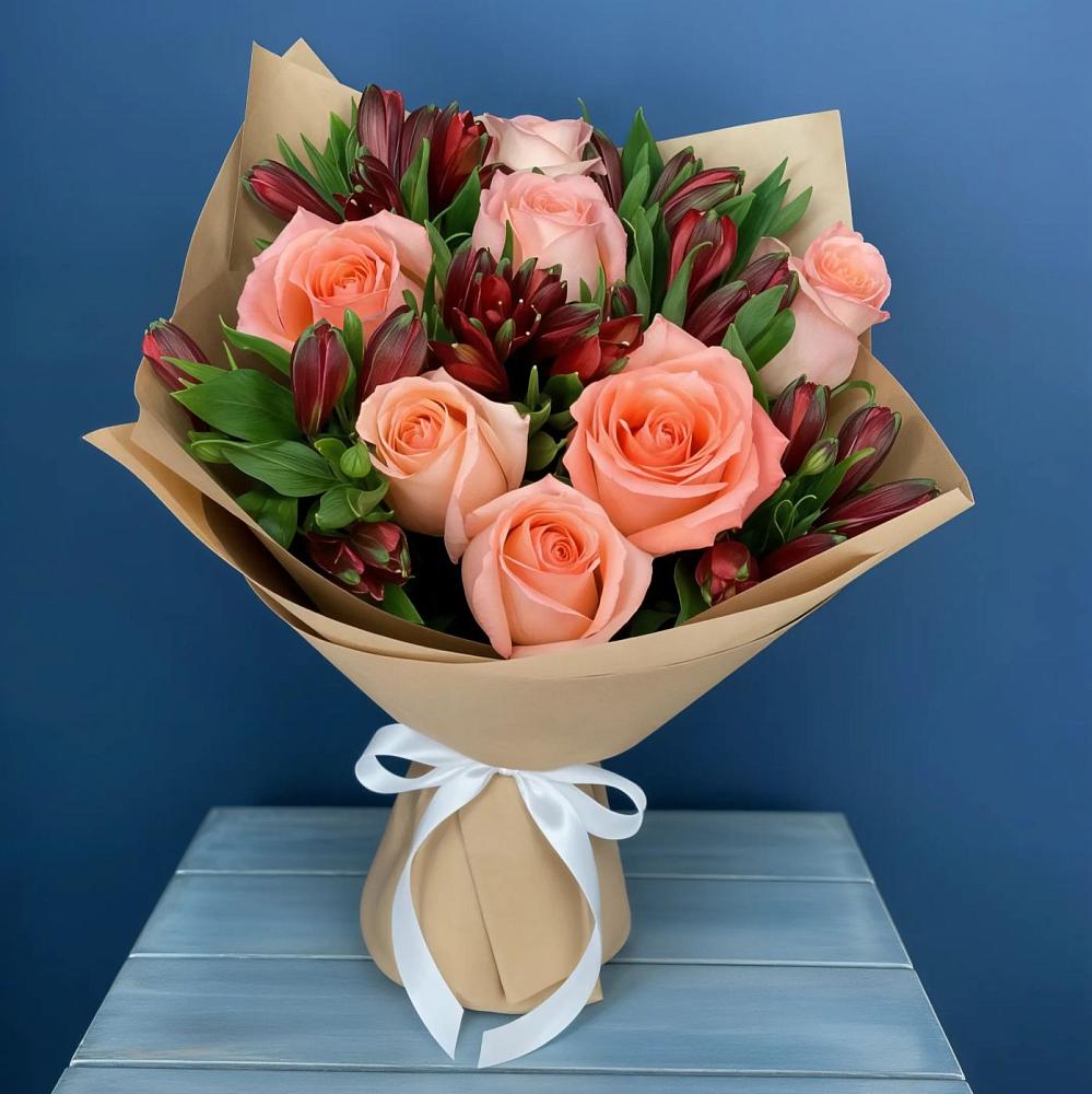 Букет цветов из: Розы и Альстромерии в Горноправдинск