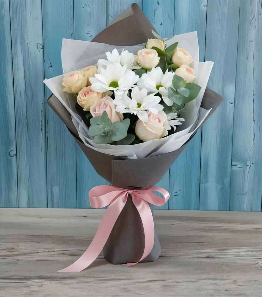 Букет цветов из: Хризантемы и Розы в Горноправдинск