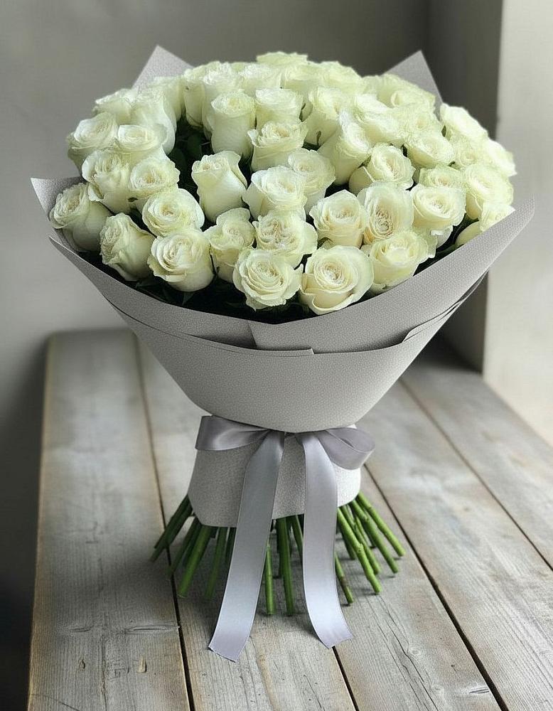 Букет 35 Белых роз в Горноправдинск