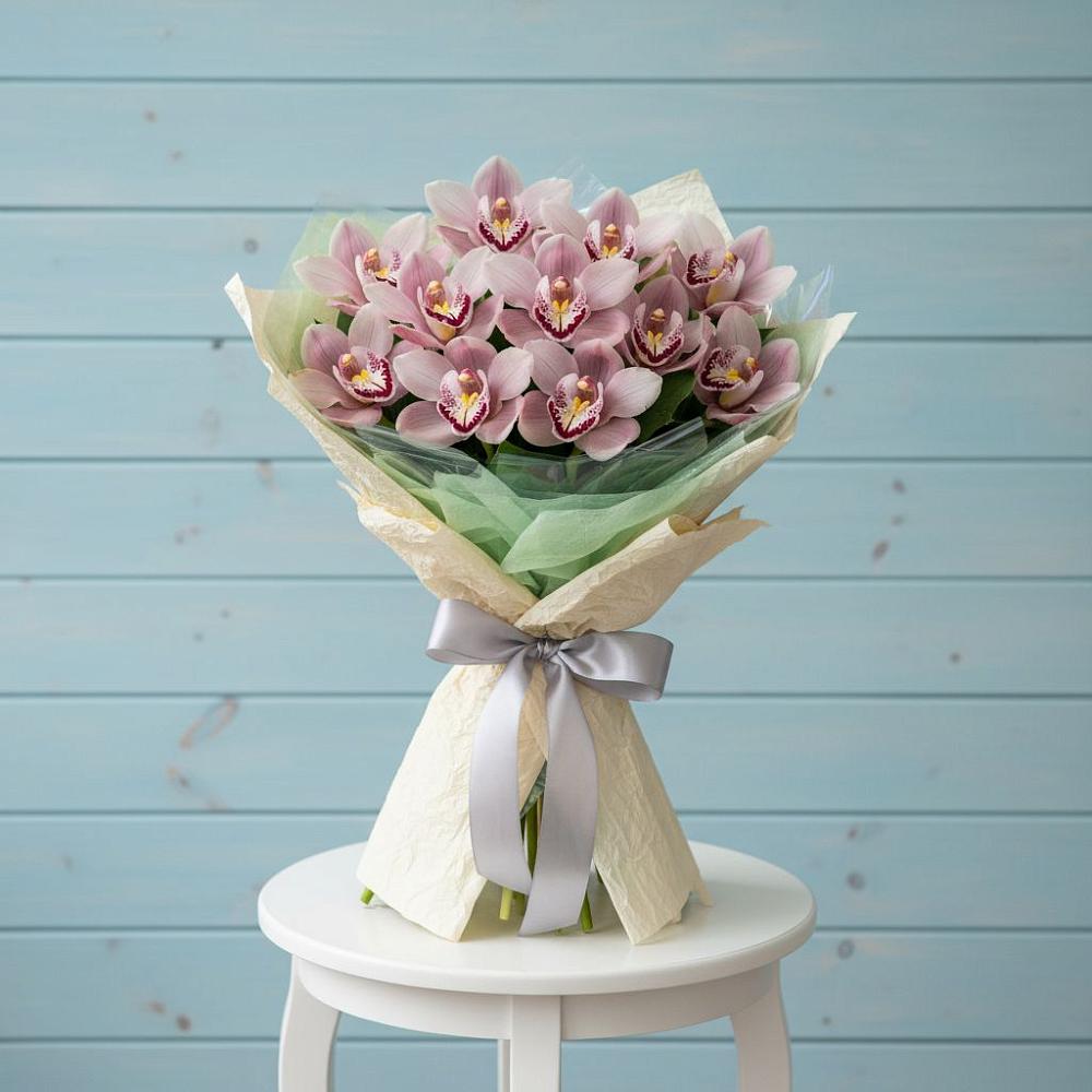 Букет цветов из: Орхидеи и Розы в Горноправдинск