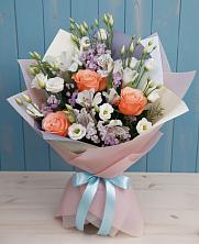 Букет цветов из:  Лизиантусы, Розы, Альстромерии и Гипсофила в Горноправдинск