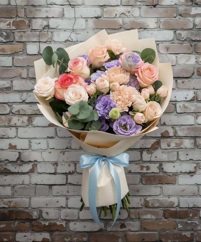 Букет цветов из: Розы, Лизиантусы и Гвоздики в Горноправдинск