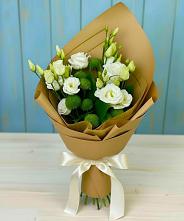 Букет цветов из:  Хризантемы и Лизиантусы в Горноправдинск