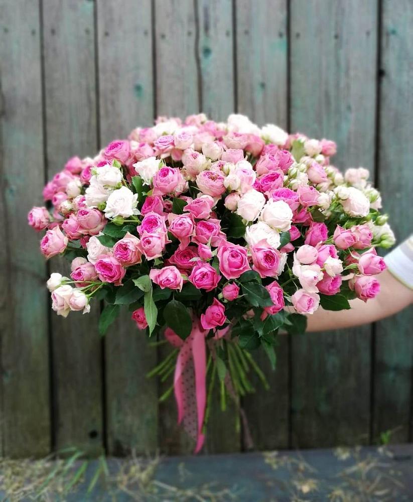 Букет Розовые кустовые розы Натали и Лав Лидия в Горноправдинск