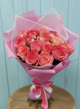 Букет 15 Розовых роз Равель в Горноправдинск