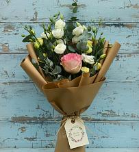 Букет цветов из:  Розы и Лизиантусы в Горноправдинск