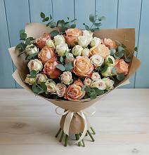 Букет цветов из:  Альстромерии и Розы в Горноправдинск