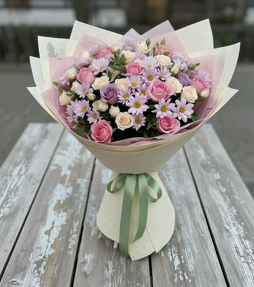 Букет цветов из: Розы и Хризантемы в Горноправдинск